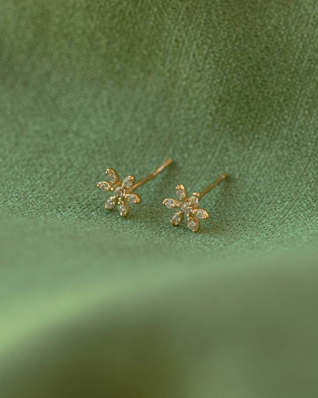 18ct Gold Vermeil Flawless Crystal Flower Stud Earrings Jewellery Naledi 925