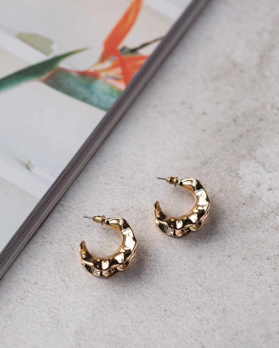 Schulpted Hoop Earring - Naledi Jewellery