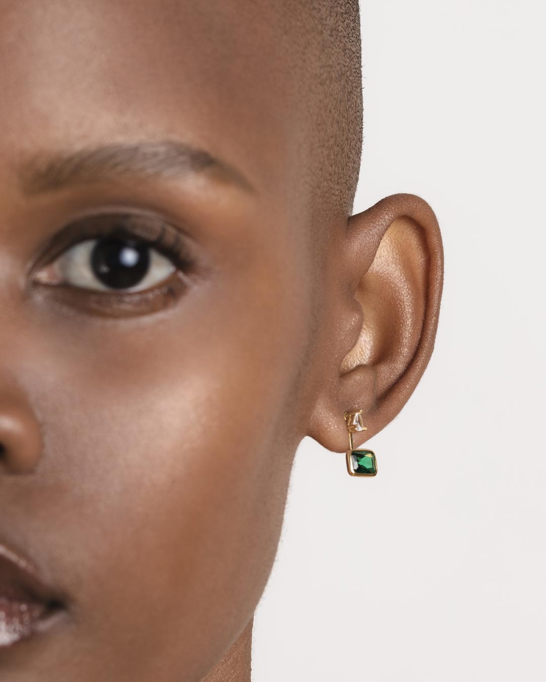 18ct Gold Vermeil Flawless Emerald Green Crystal Peekaboo Stud	Earrings	Jewellery	Naledi	925
